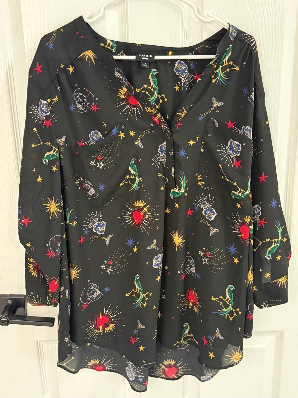 Torrid Harper Black Tattoo Print Blouse Size 3 Skull Sacred Heart Witchy